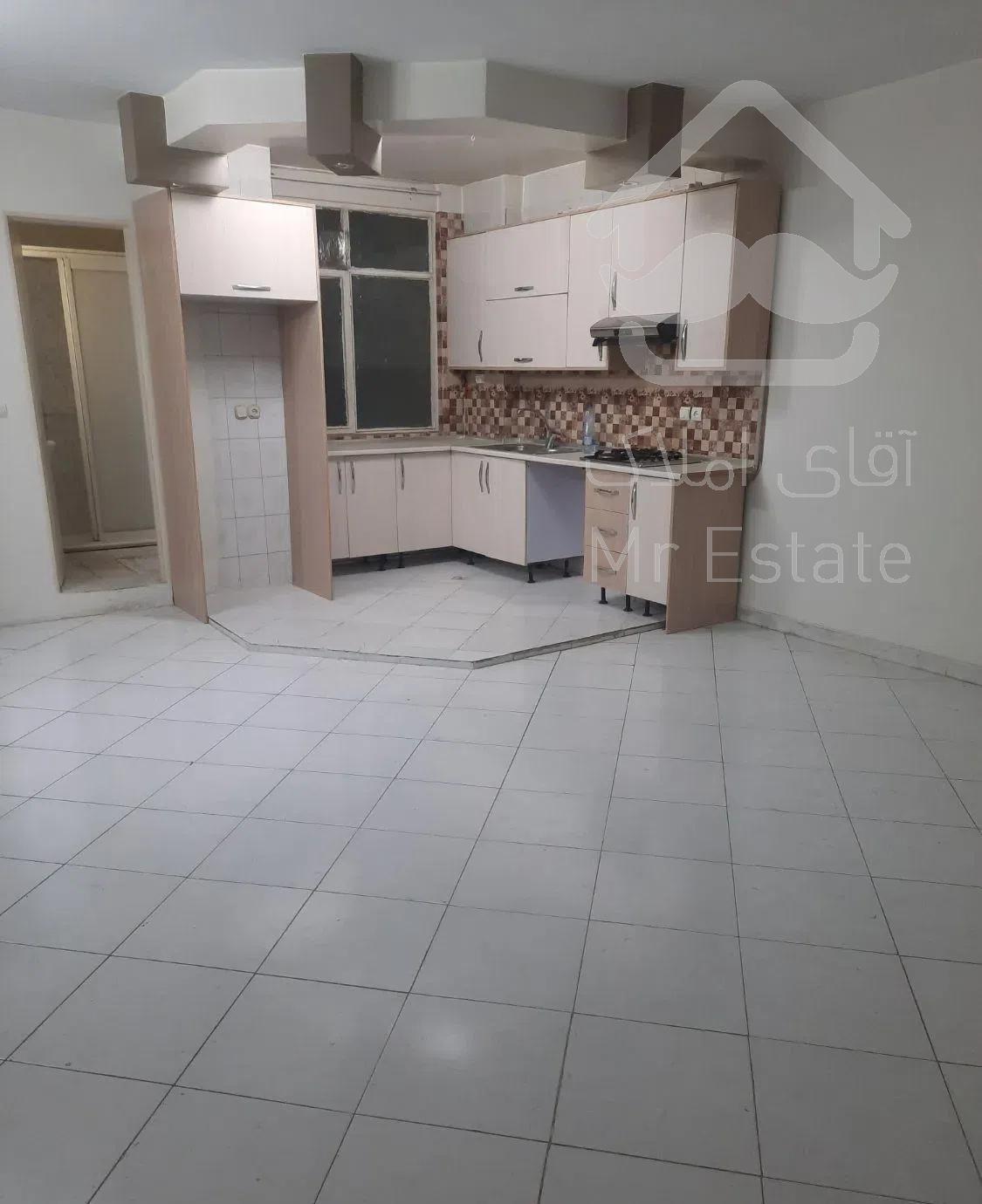 ۷۰ متر . ۲ خواب . آسانسور  ندارد  مطهری