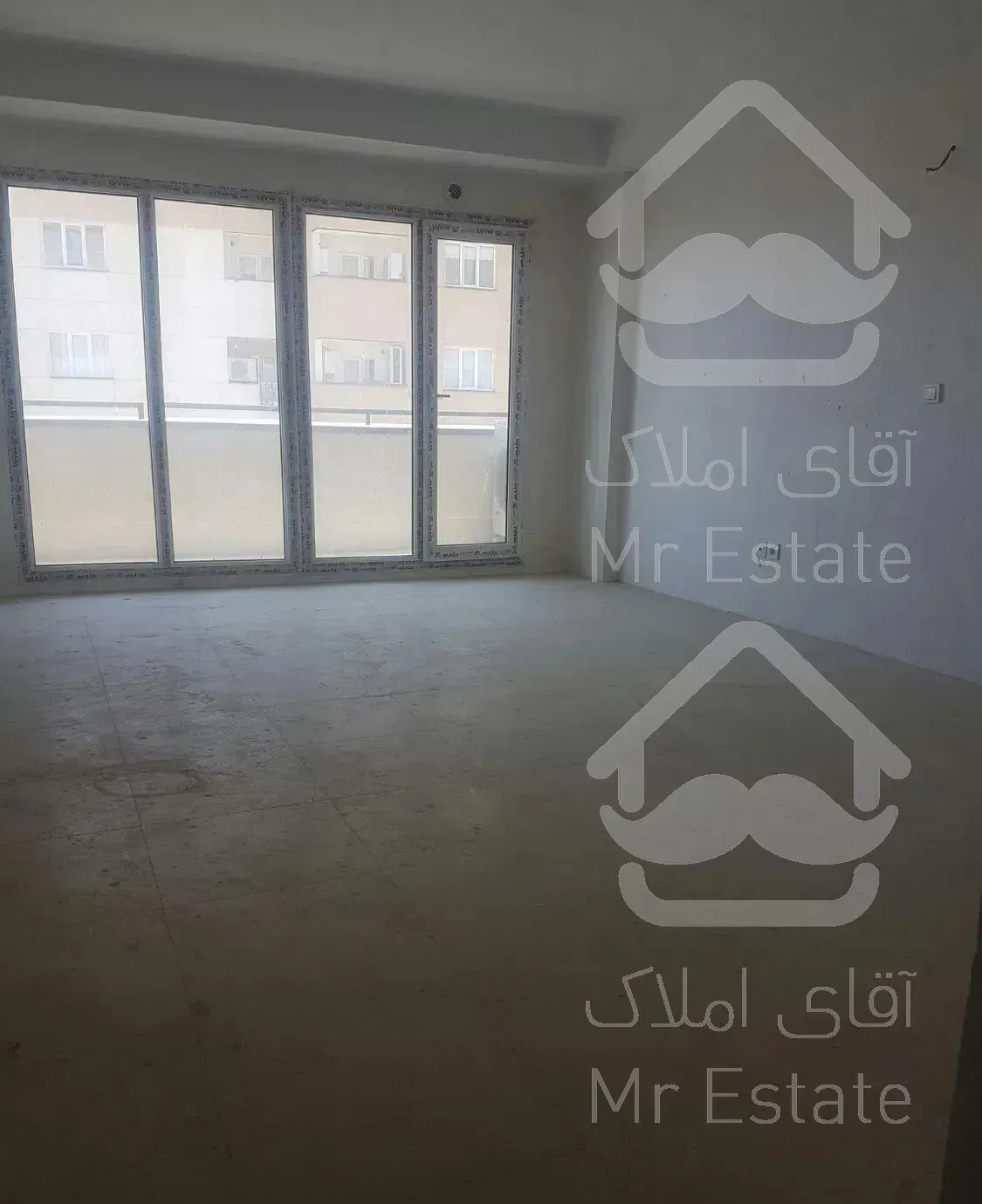 چیتگر.۹۶ متر کلید نخورده با ویو شهر و کوهستان