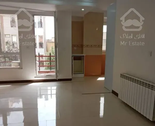 ۷۶متر / فول امکانات / سالن پرده خور رو به آفتاب