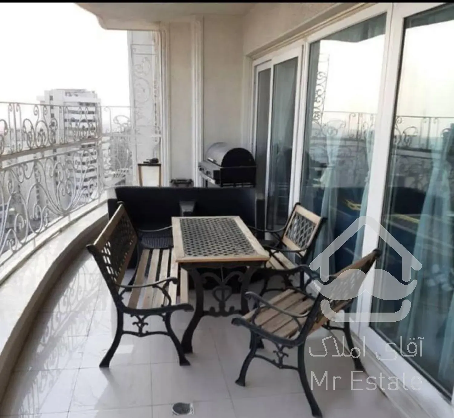 الهیه ١۶٠ متر بالکن چیدمانی (طبقه ۶) دسترسی مترو