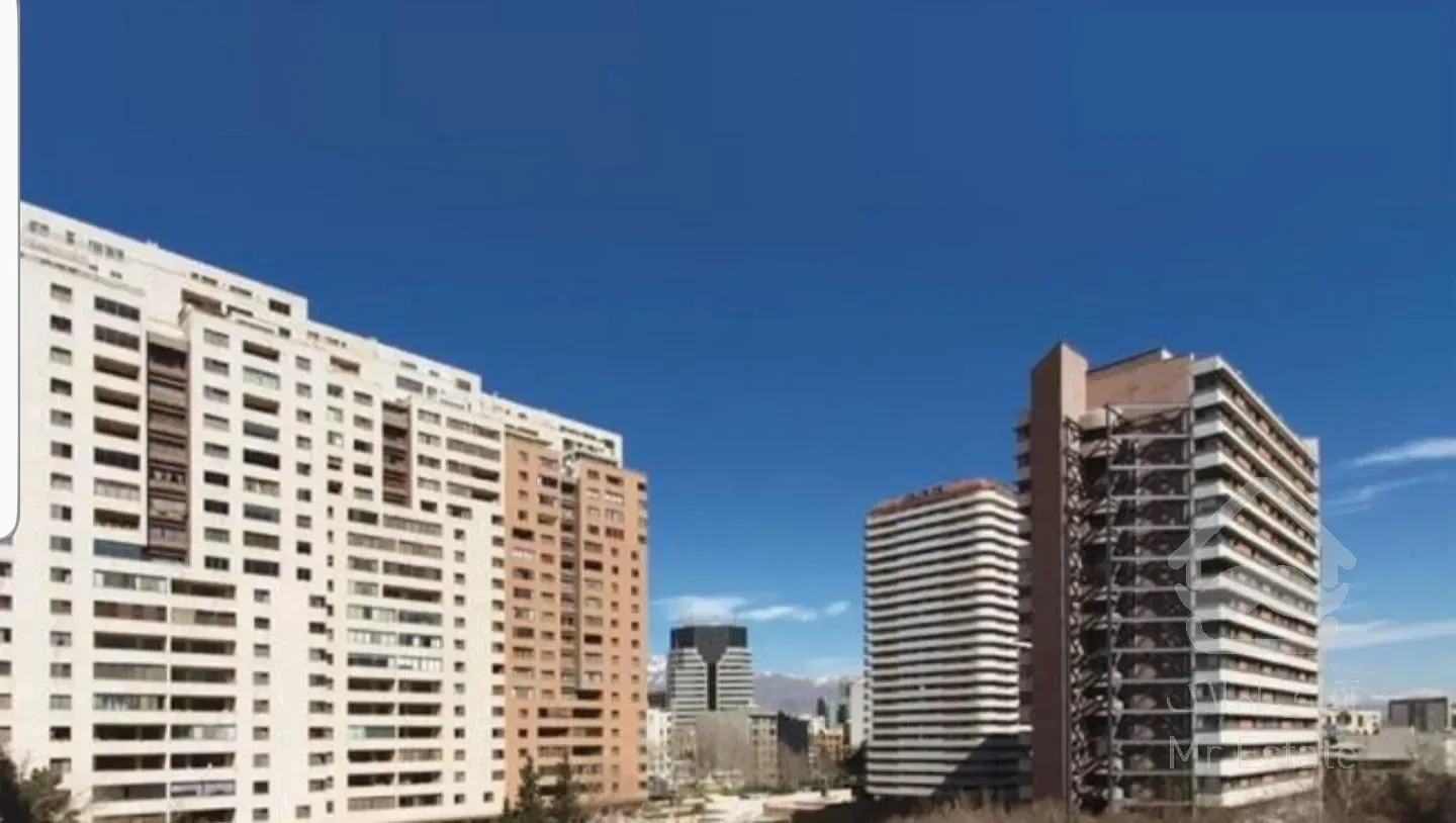 ونک بهترین برج منطقه ۲۴۰ متر ۴خوابه