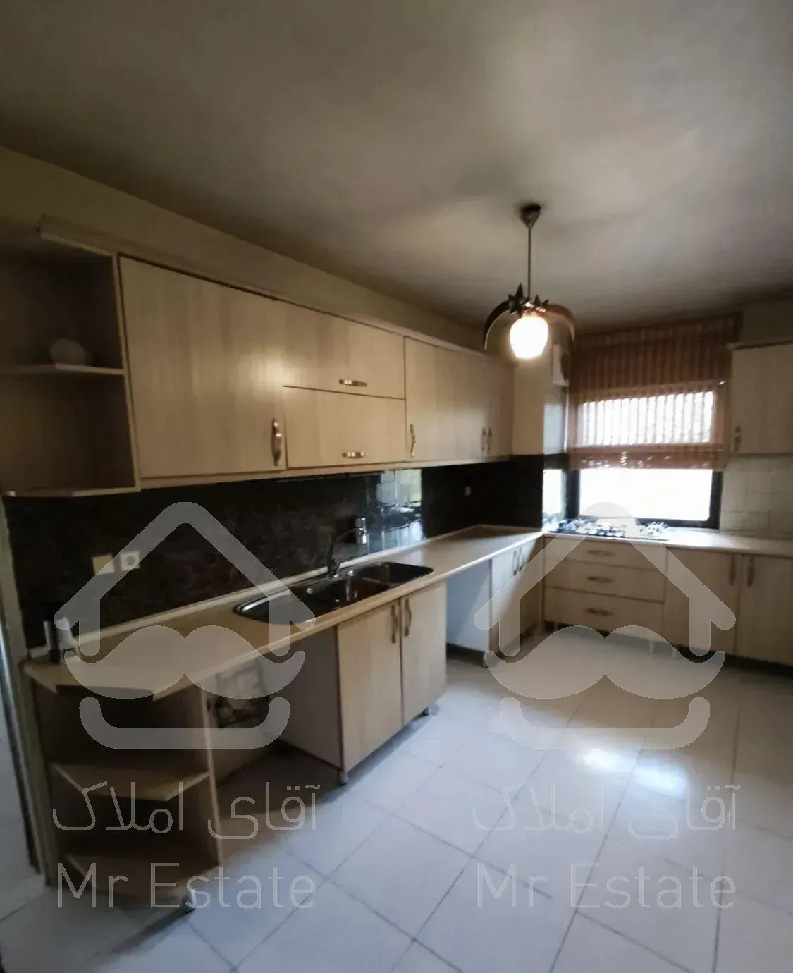 رهن و اجاره/3خوابه/146متری/بالکن دار