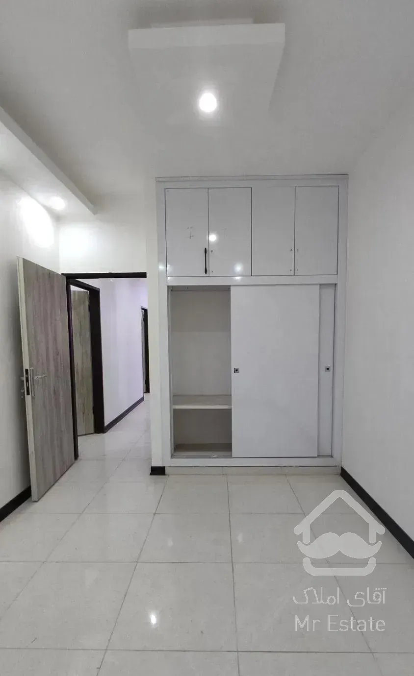 فروش واحد ۱۱۰ متری کلید اول سند آزاد