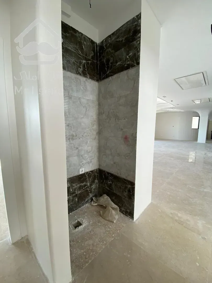 فرمانیه٢٤٠متر٣خواب{سنبل}لابی+مشاعات+٤ساله+٢p