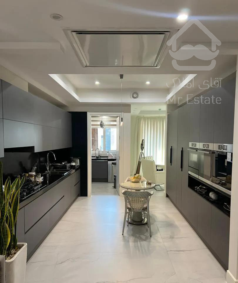 ۲۸۰ متر /جماران/پلان تفکیکی/غرق نور