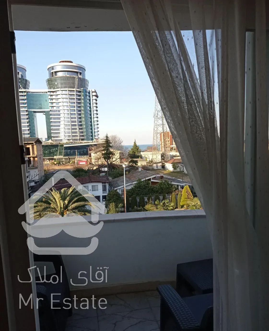 آپارتمان ۱۱۰متری در دریا گوشه