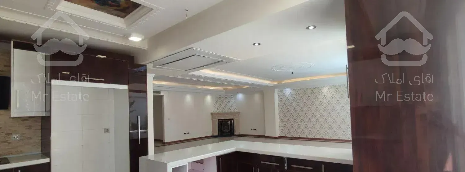 ۲۰۰ متر آپارتمان ۴ خوابه .