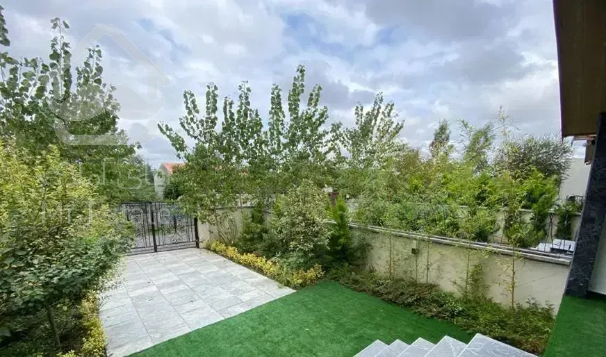 فلت۲۰۰متری ۲۵۰۰زیرقیمت منطقه/لوکیشن عالی/ردنکن