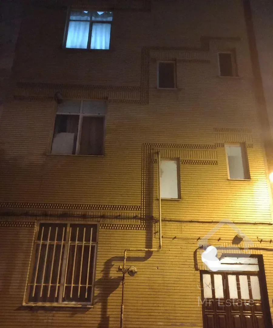 ۴۳متر تک واحدی طبقه ۲سندی بازسازی شده تخلیه