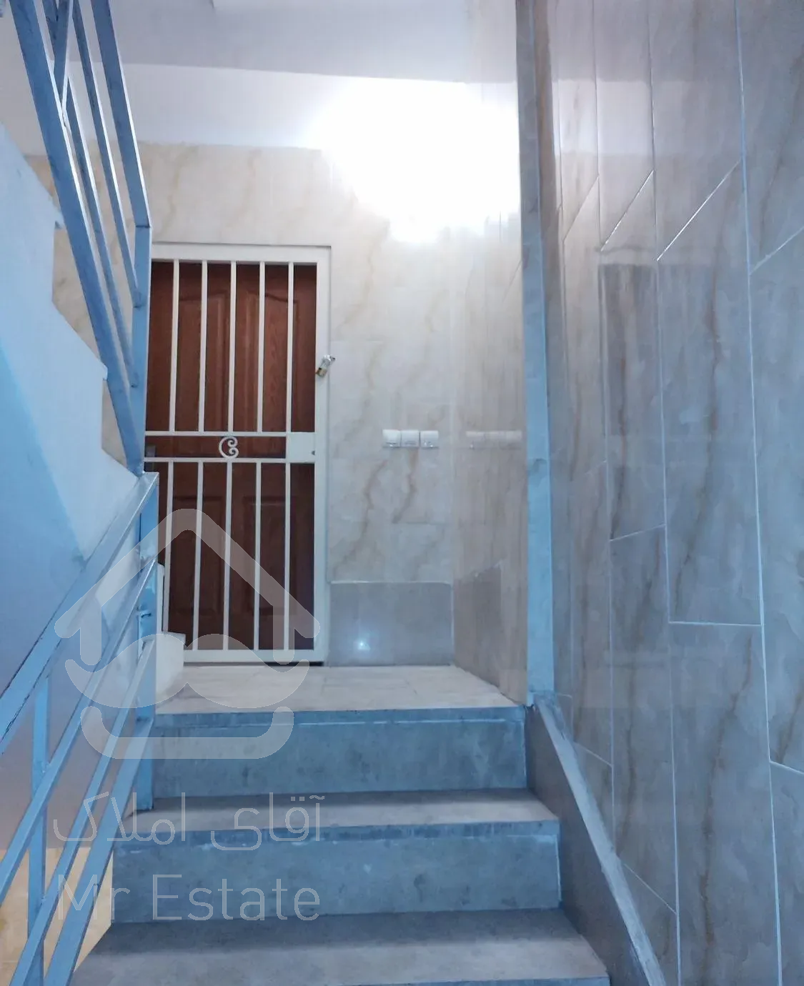 محبوب مجاز شرقی ۸۵متر تک واحدی باپارکینگ