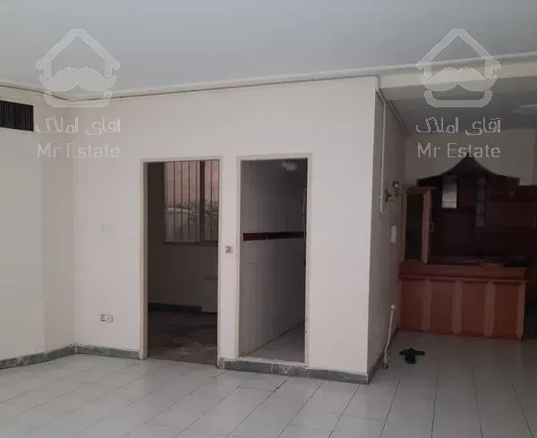 ۱۰۰ متر سندار