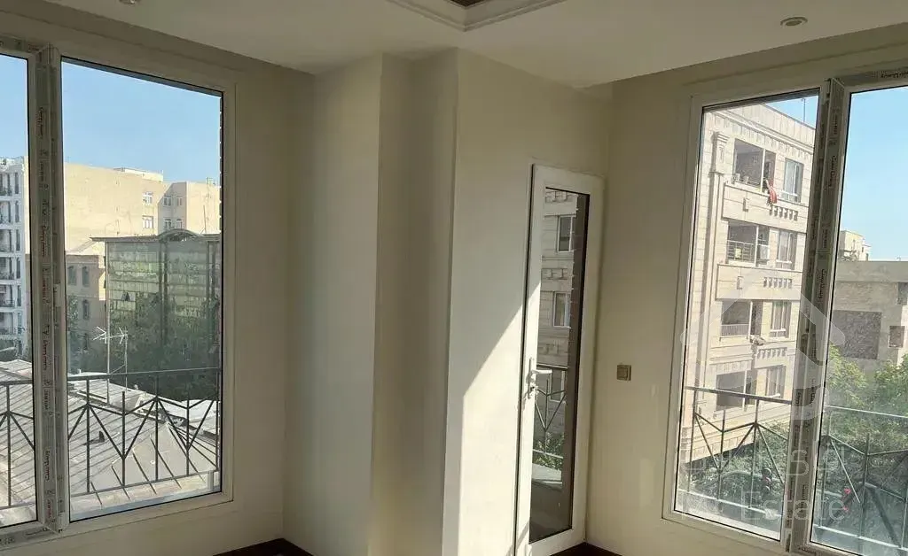 سهروردی شمالی ۱۸۰ متر دو خواب بدون مشابه