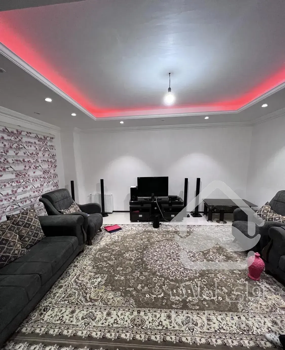 فروش اپارتمان 105 متری در خیابان جمهوری