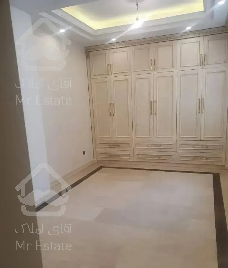 ۲۰۳ متر ۳خواب  ( فلکه اول تهرانپارس )