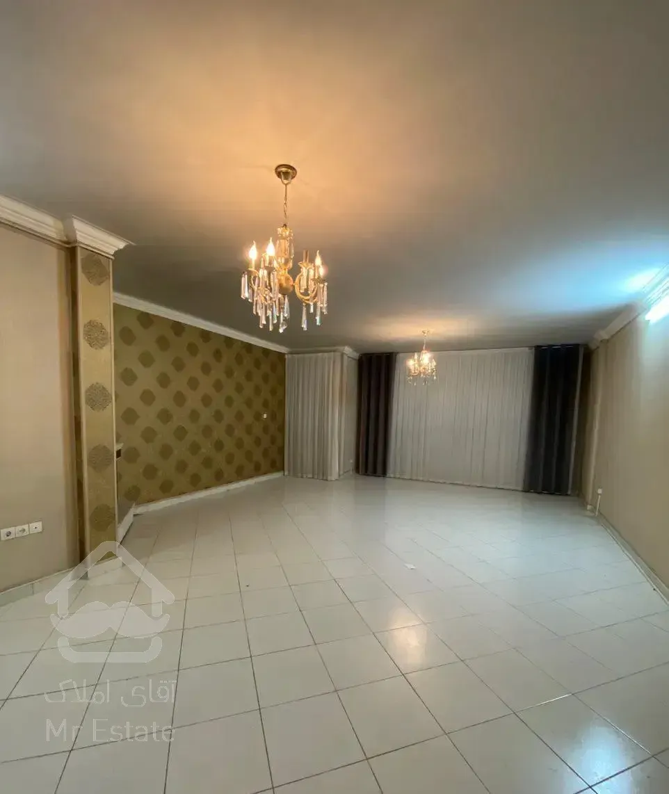 ۱۱۴ متر اقبال/خوش نقشه/رو به افتاب/فول