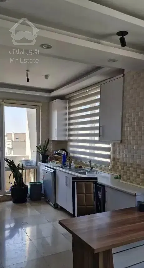 ۸۵ متر ستارخان باقرخان