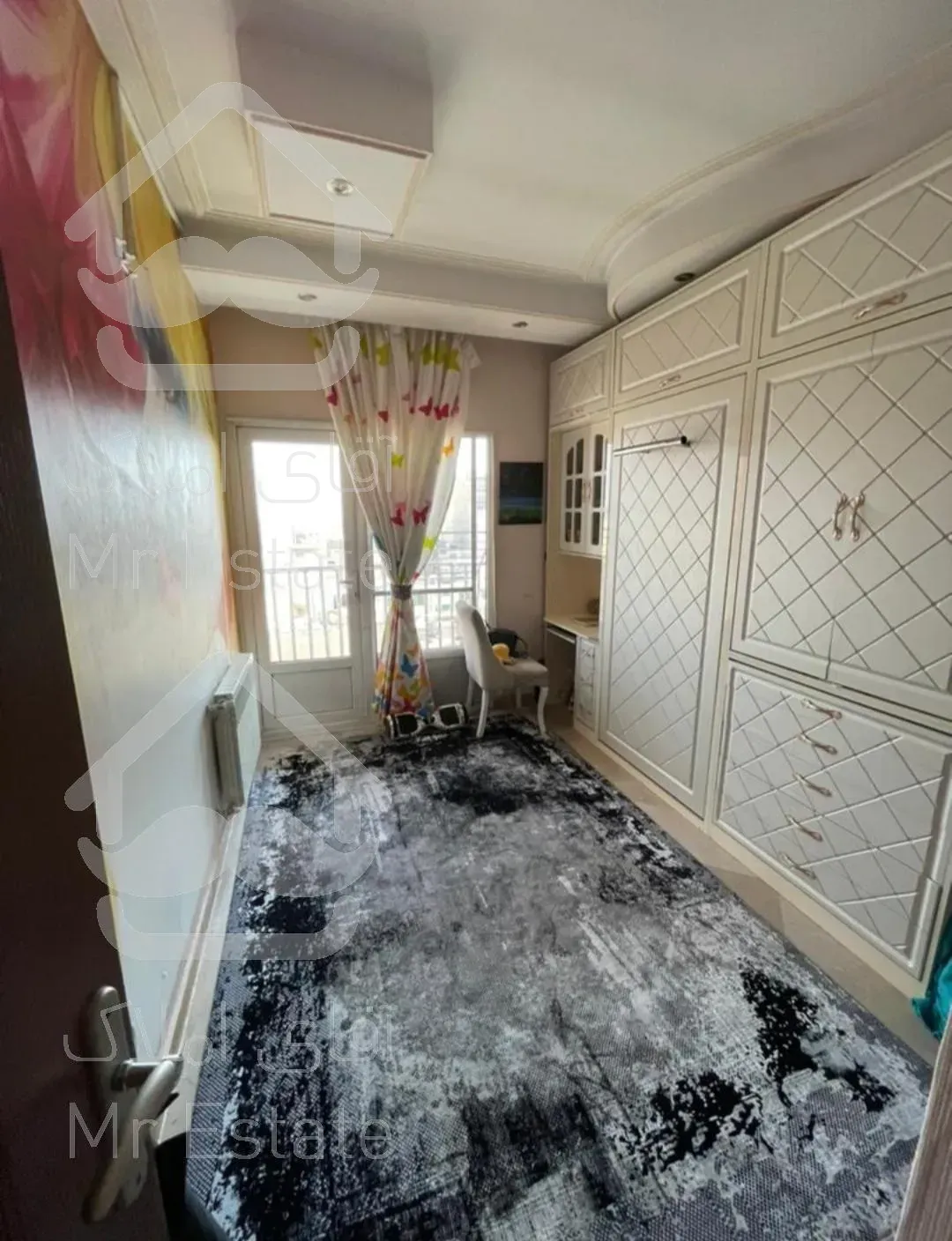 آپارتمان ۱۲۰ متری /فول امکانات/صادقیه