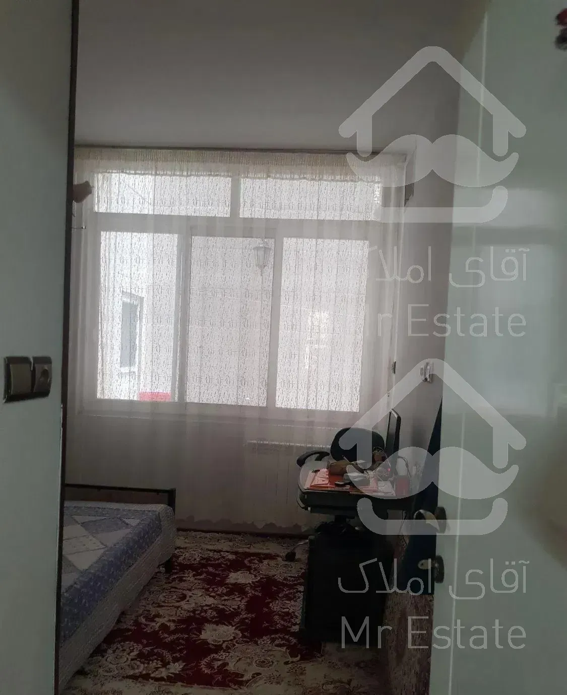 ۱۰۳ متر دانشجو یک کوچه فاصله با معلم