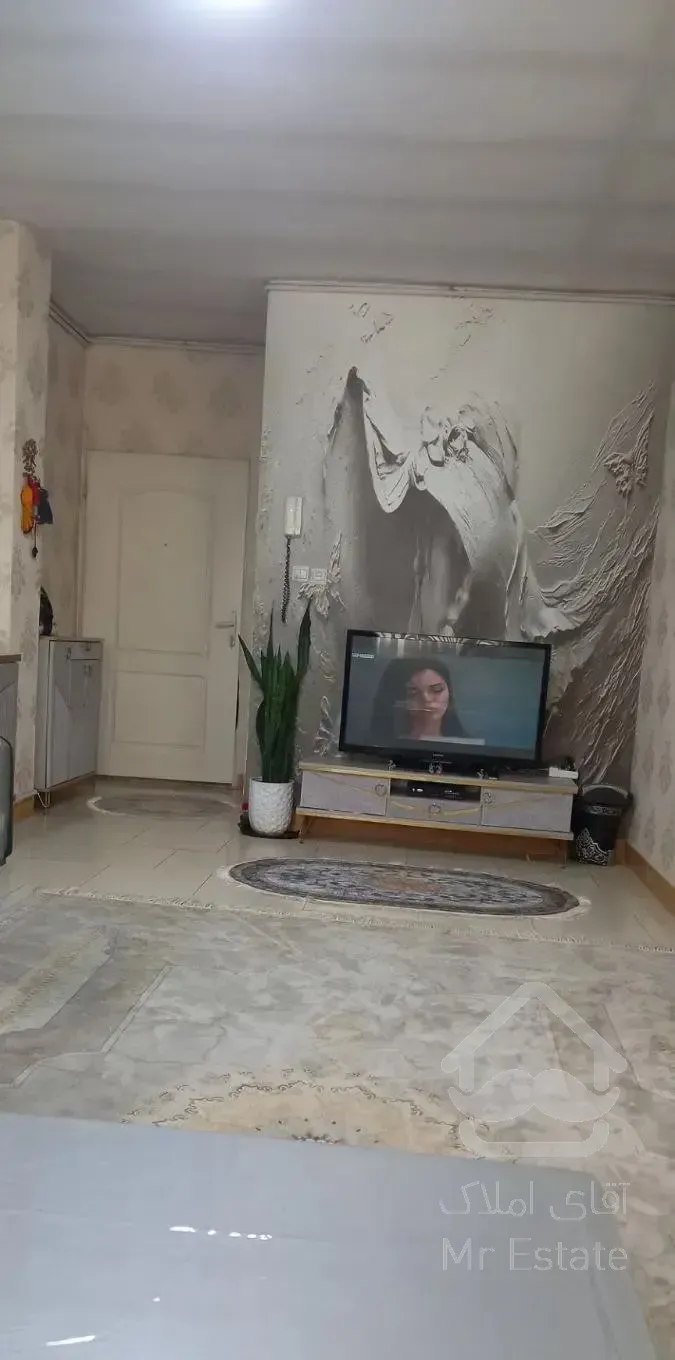 اپارتمان ۵۰ متری حصارک پایین