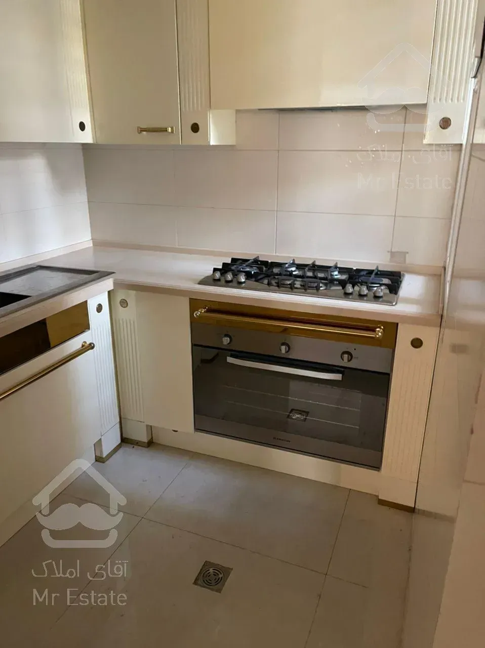 اجاره و رهن آپارتمان زعفرانیه 250  متر لوکس