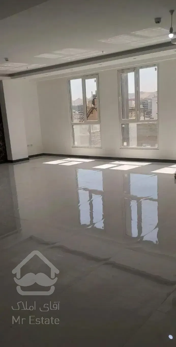 ۱۱۵ متر آپارتمان همکف امام رضا ۴۹ / وام دار