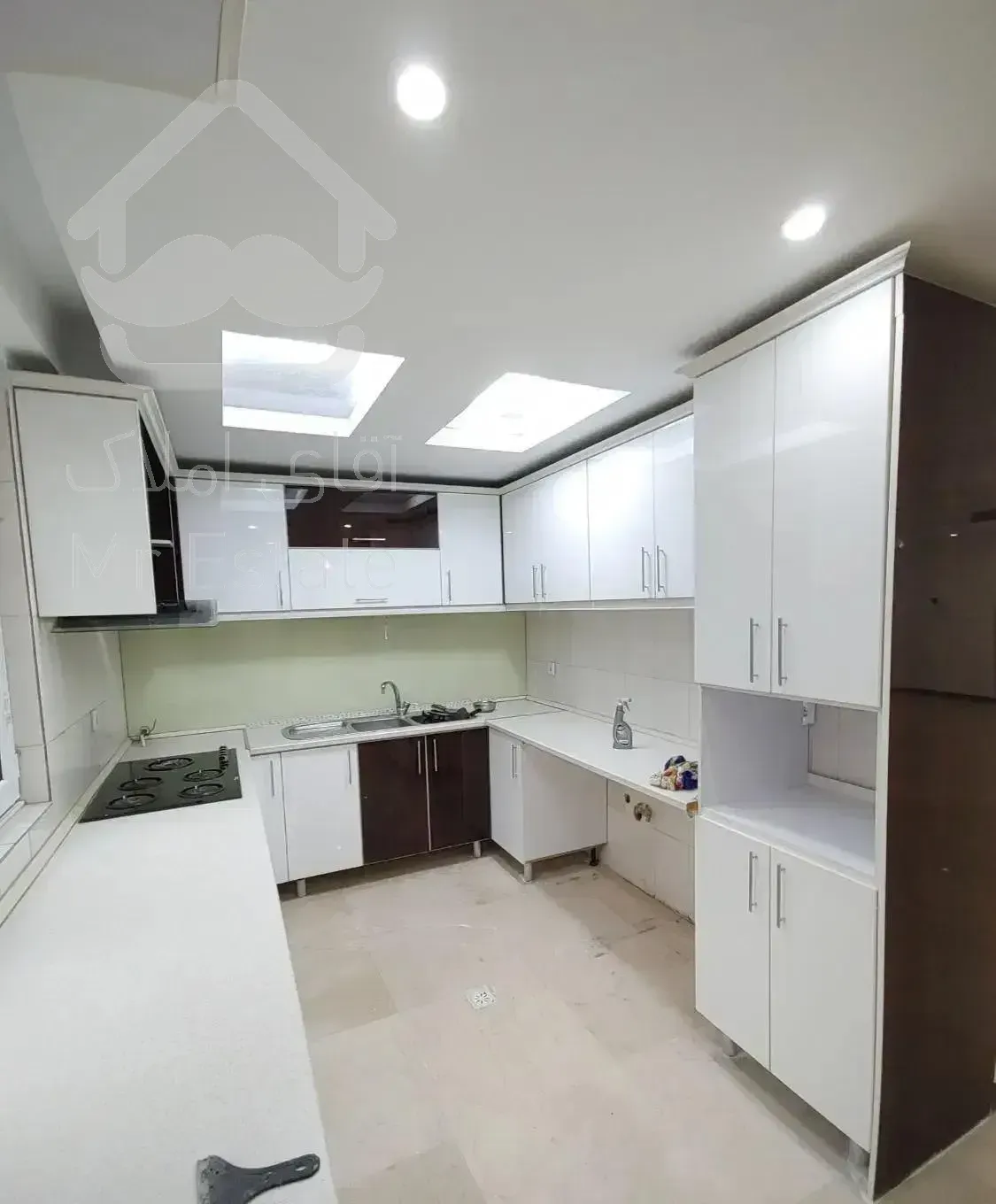 ۱۵۰ متر محمودیه سه خواب ۲ پارکینگ