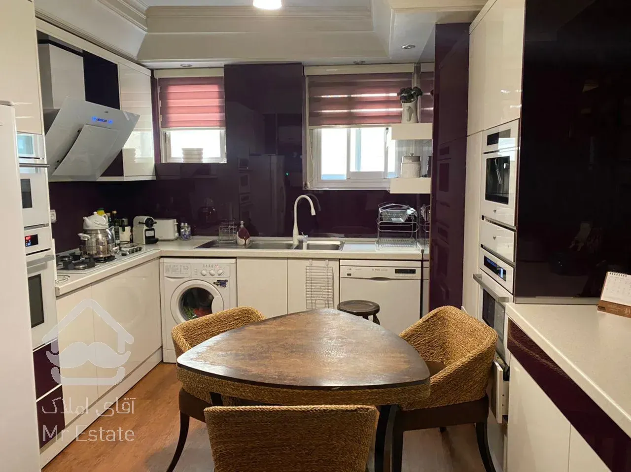 اجاره فول مبله فول فرنیش ۱۴۰متر سه خواب. قیطریه. فقط خانواده