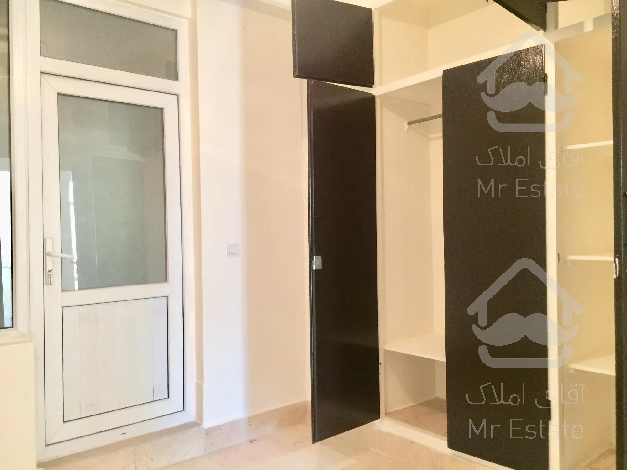 خرید آپارتمان مسکونی ۸۲ متری در صادقیه