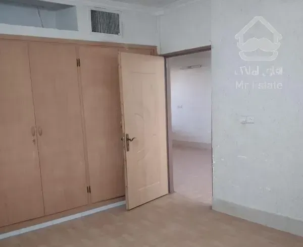 آپارتمان ۸۵ متری 1خوابه تمیز