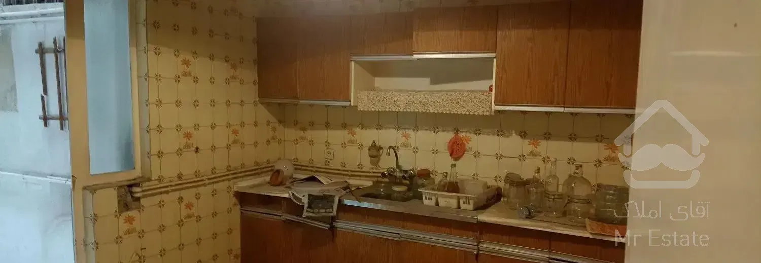 103 متر آپارتمان واقع در انقلاب وصال شیرازی