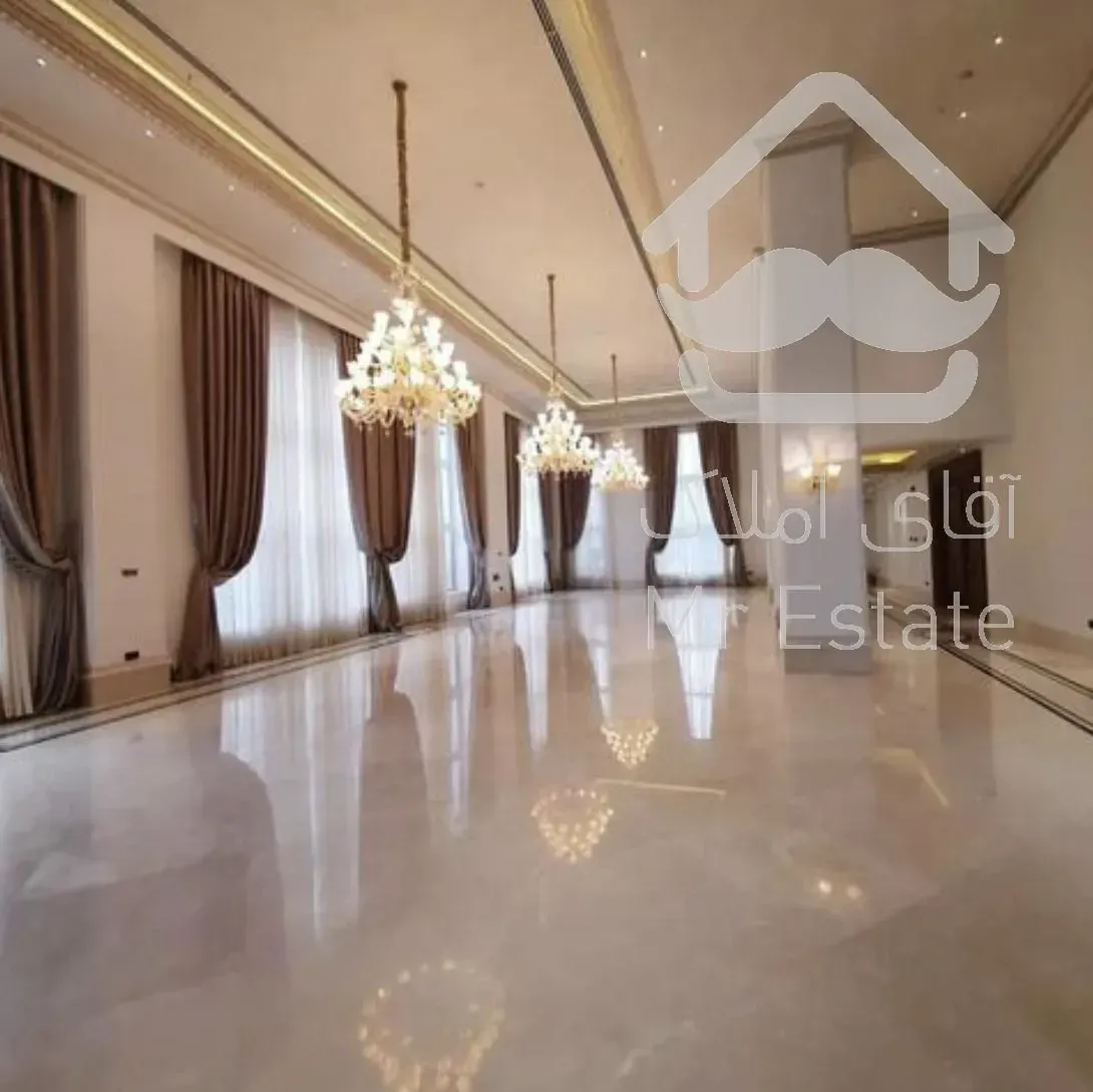 ۹۰۰ متر پنت هاوس با استخر اختصاصی