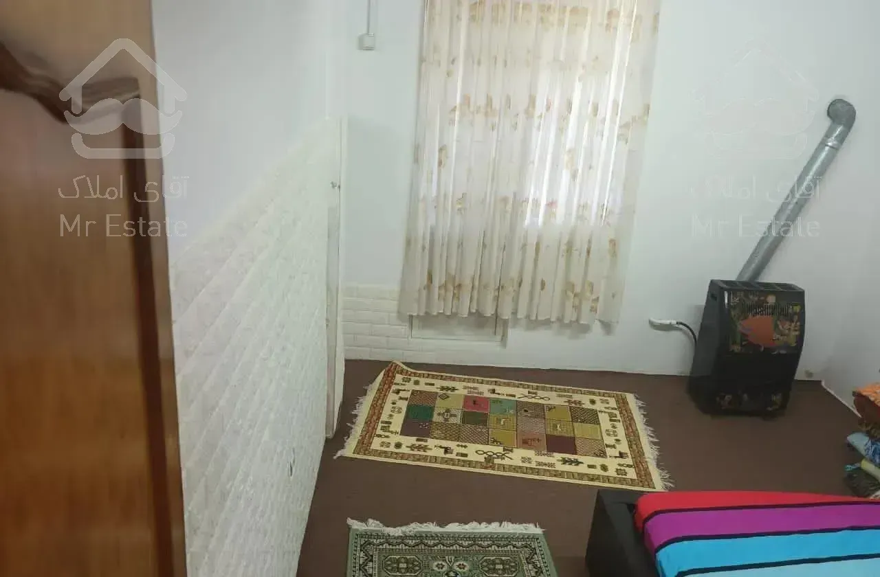 تکخوابه پره سر،نزدیک گیسوم