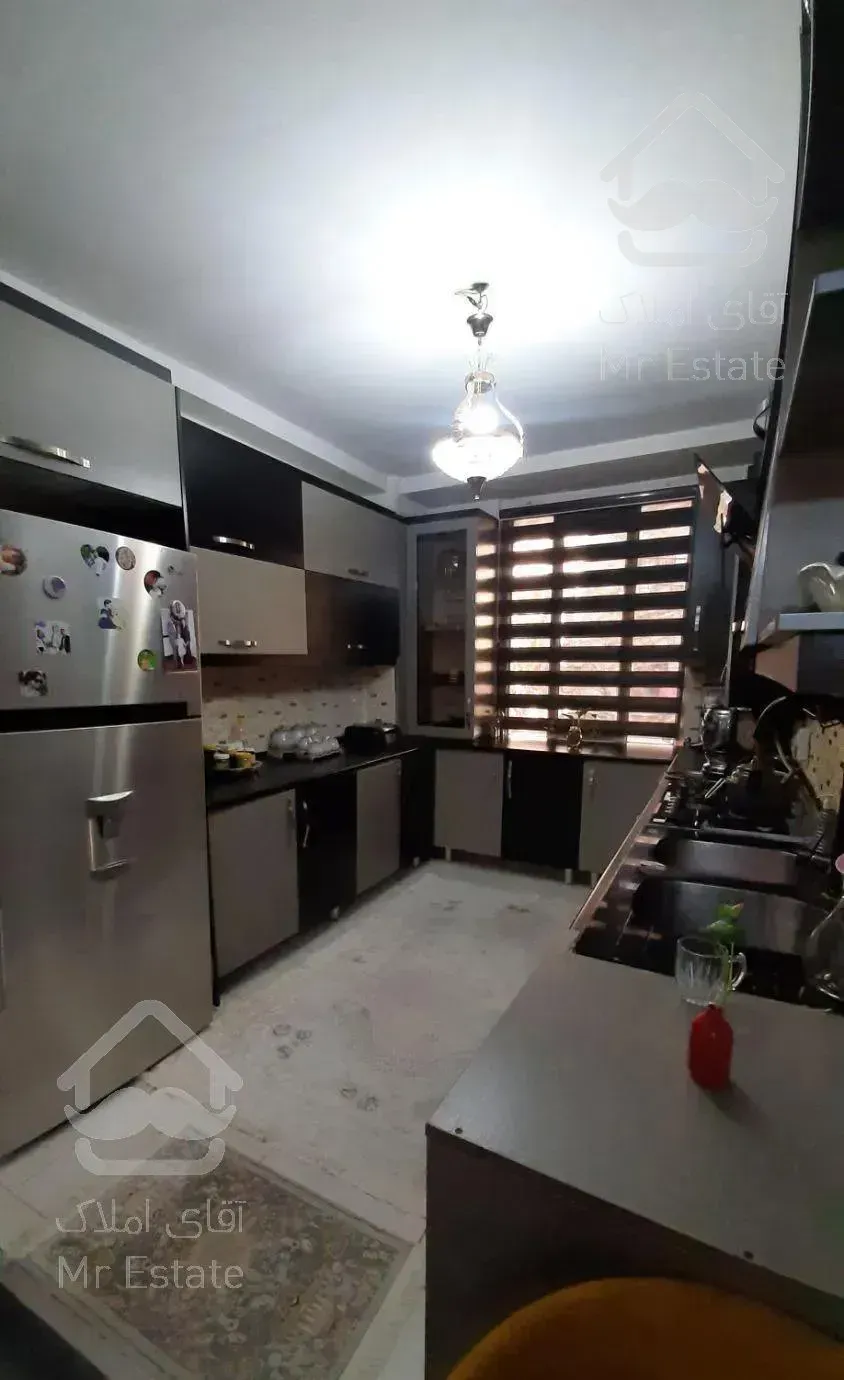 فروش آپارتمان ۱۱۰ متر نزدیک مترو گلشهر کرج