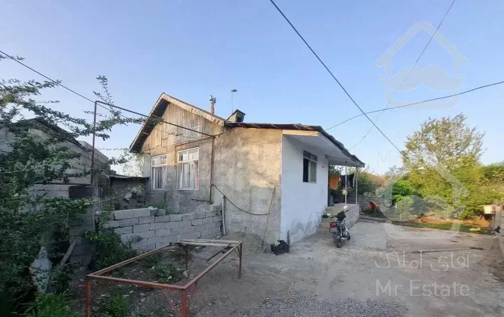 ۳۰۰مترزمین ۸۵مترویلا