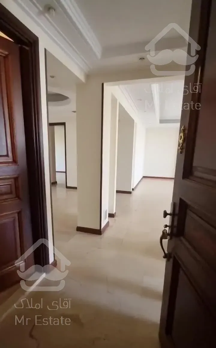 آجودانیه ۱۹۵ متر / ۳ خواب / ویو بدون مشرف