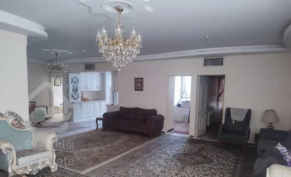 فروش آپارتمان ۱۳۱ متری ۳ خوابه در آبشار