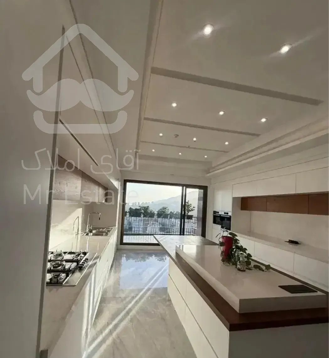 ۱۰۱متر / تاپ لوکیشن / بدون مشابه در منطقه