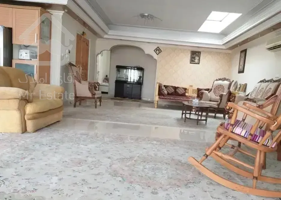 اجاره آپارتمان طبقه سوم تک واحدی