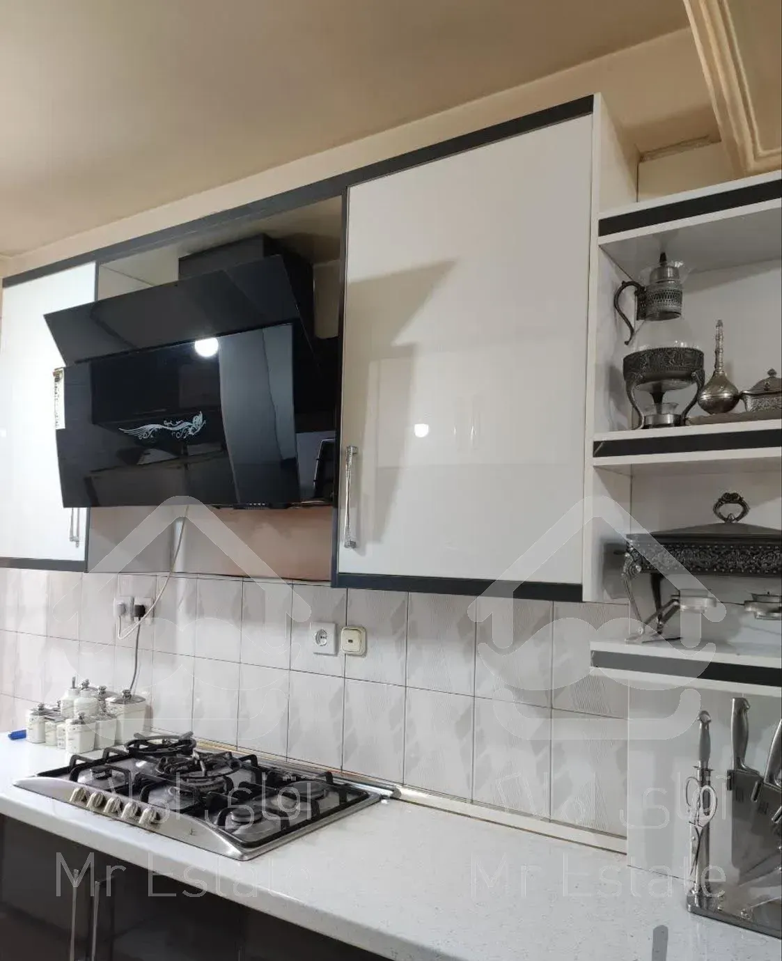 آپارتمان طبقه اول ، تک خواب، طبقه اول