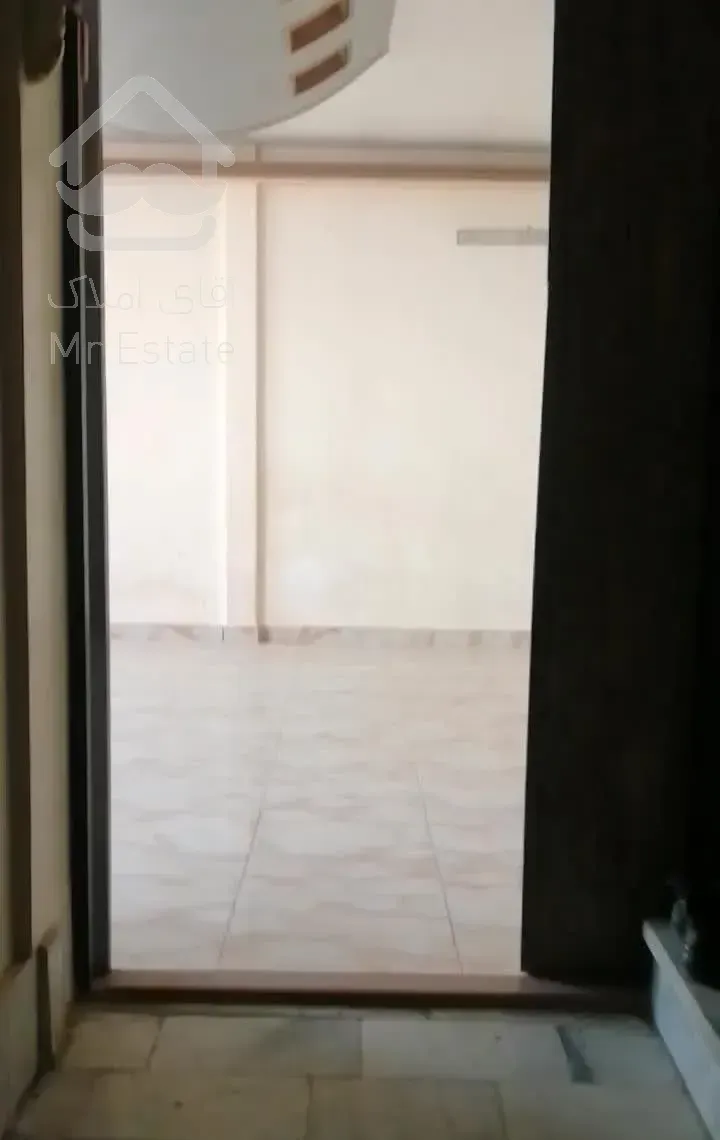 طبقه آپارتمان طبقه دوم با پارکینگ