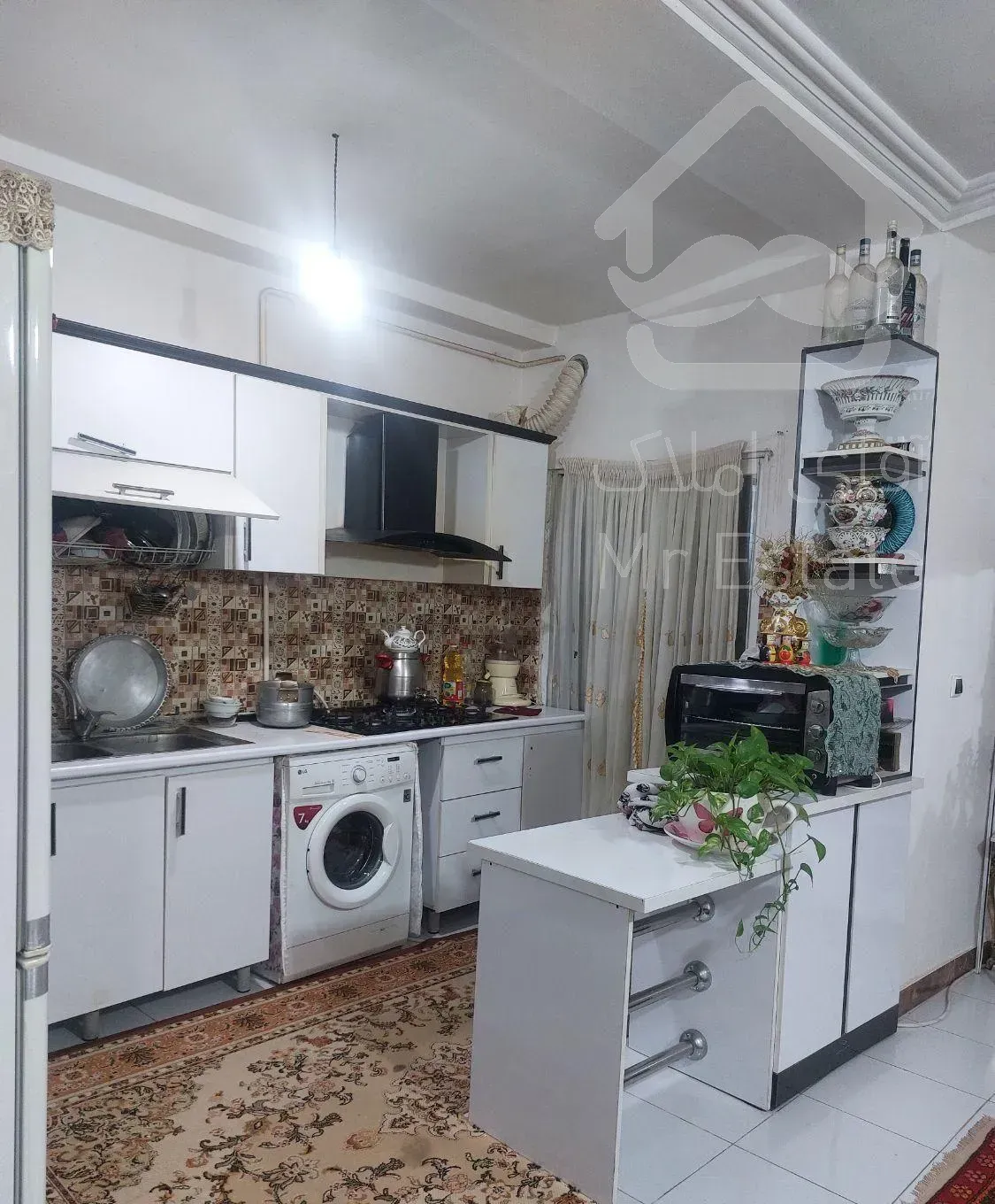 فروش آپارتمان ۹۰ متری ۲ خوابه طبقه ۱ در حمیدیان