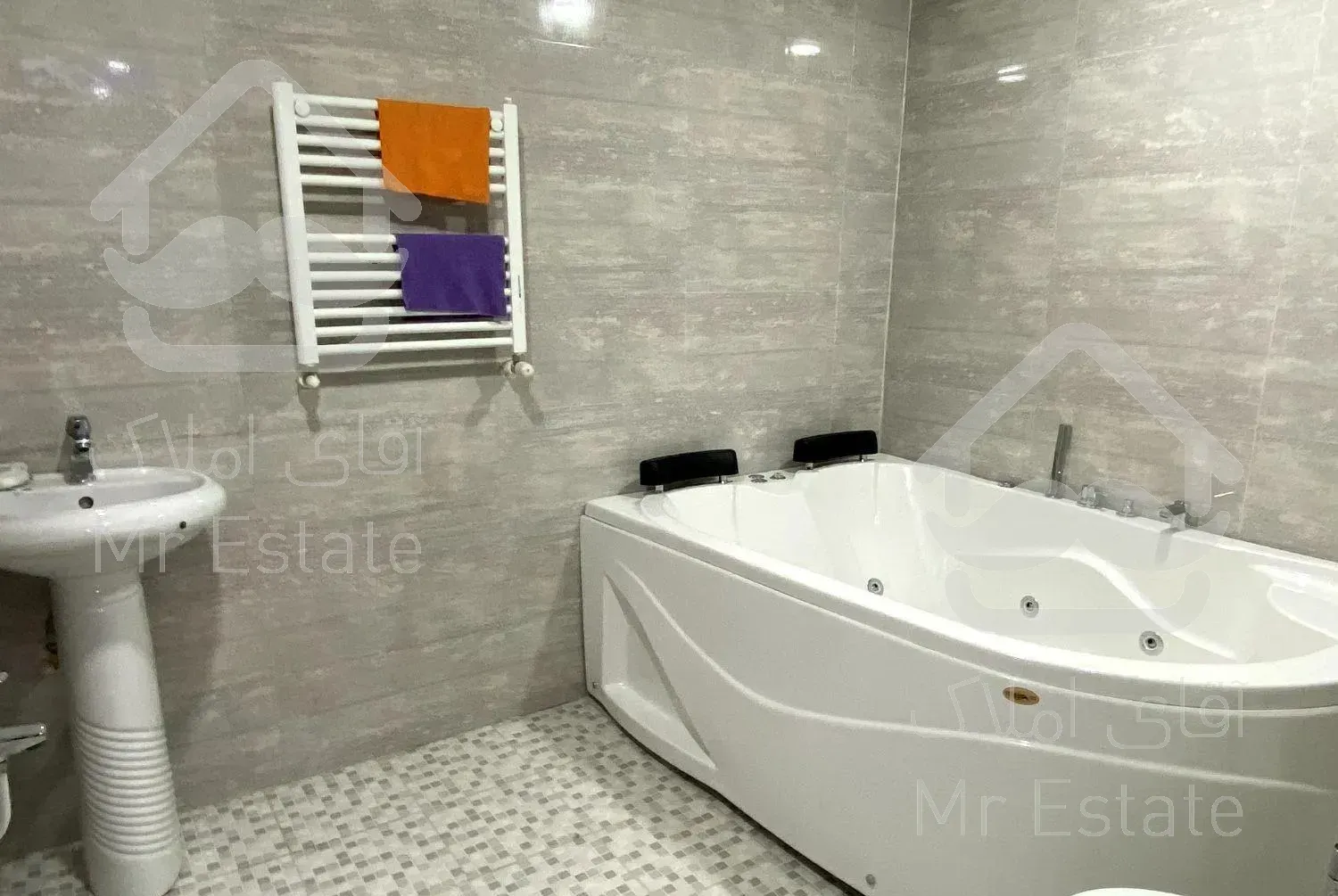 سوییت ۲خوابه با وانجکوزی