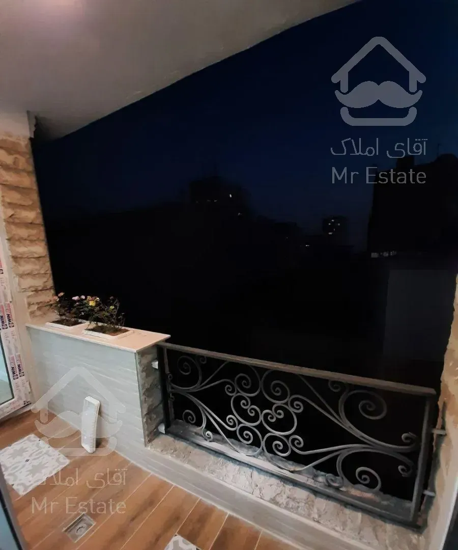 فروش واحد ۱۳۰ متری *  میرداماد  *