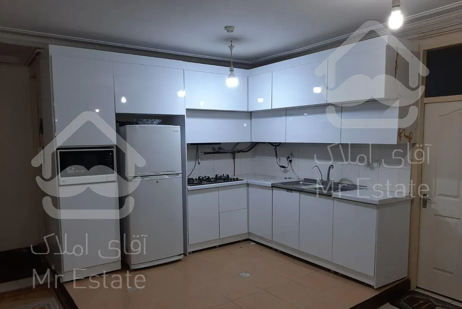 کابینت آشپزخانه وکمددیواری .درب اتاق