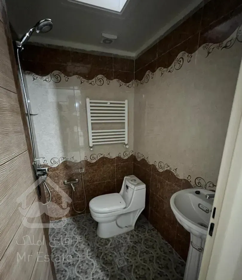 ۷۲مترکلیدنخورده /میدان ۱۵