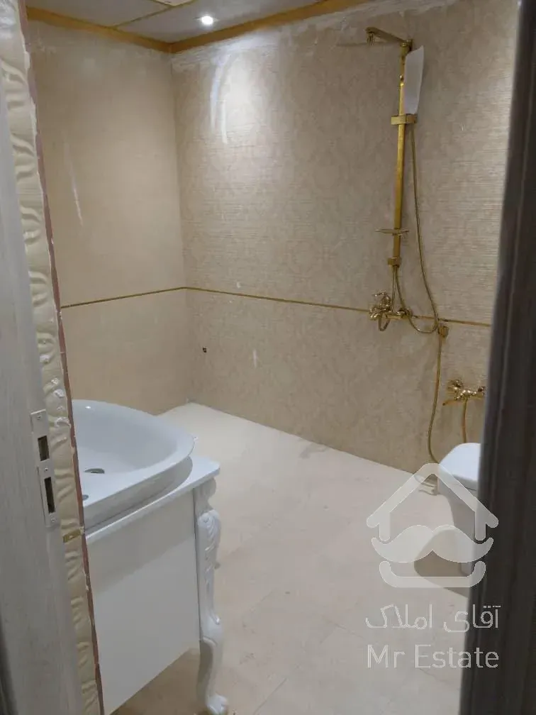 خرید آپارتمان سه خوابه 194 متری اباذر