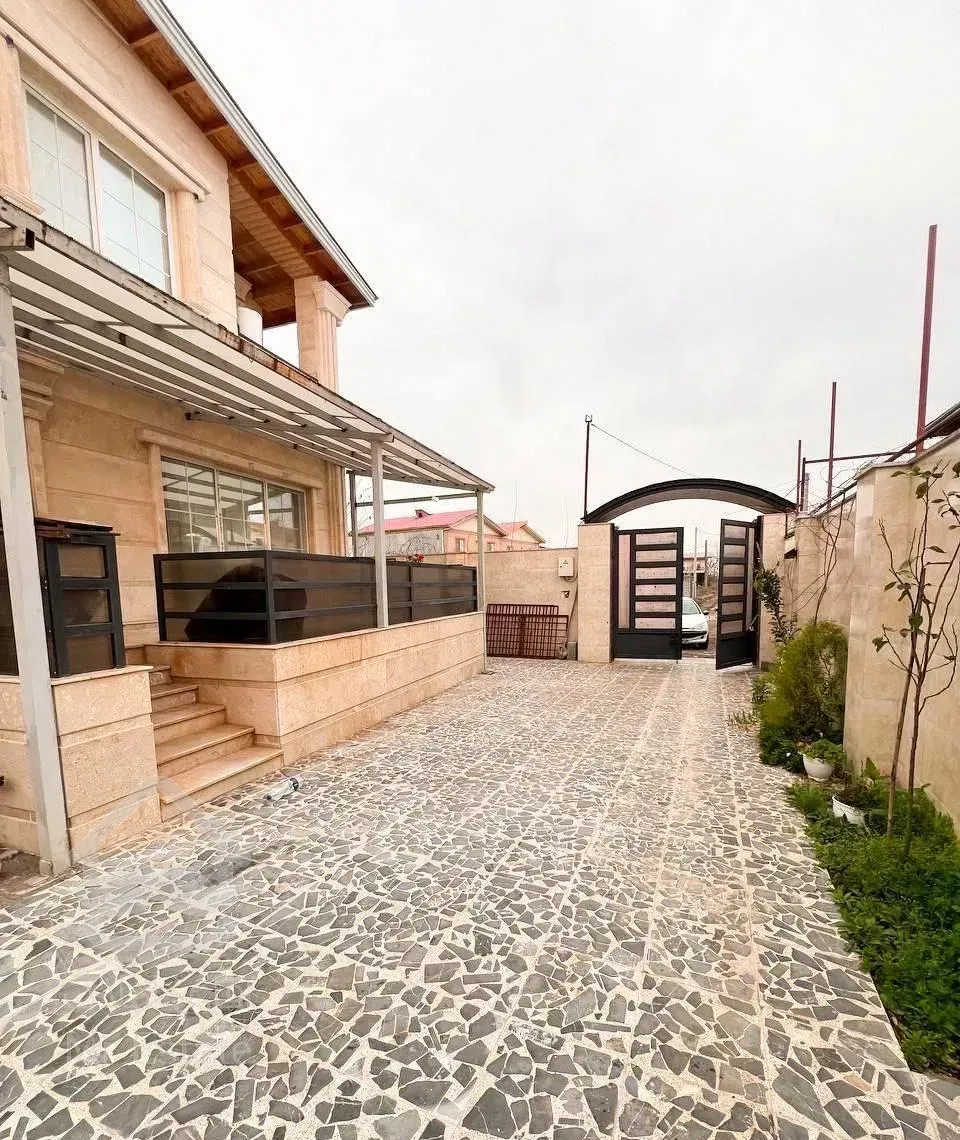 خرید ویلا با سند تک‌برگ و موقعیت عالی