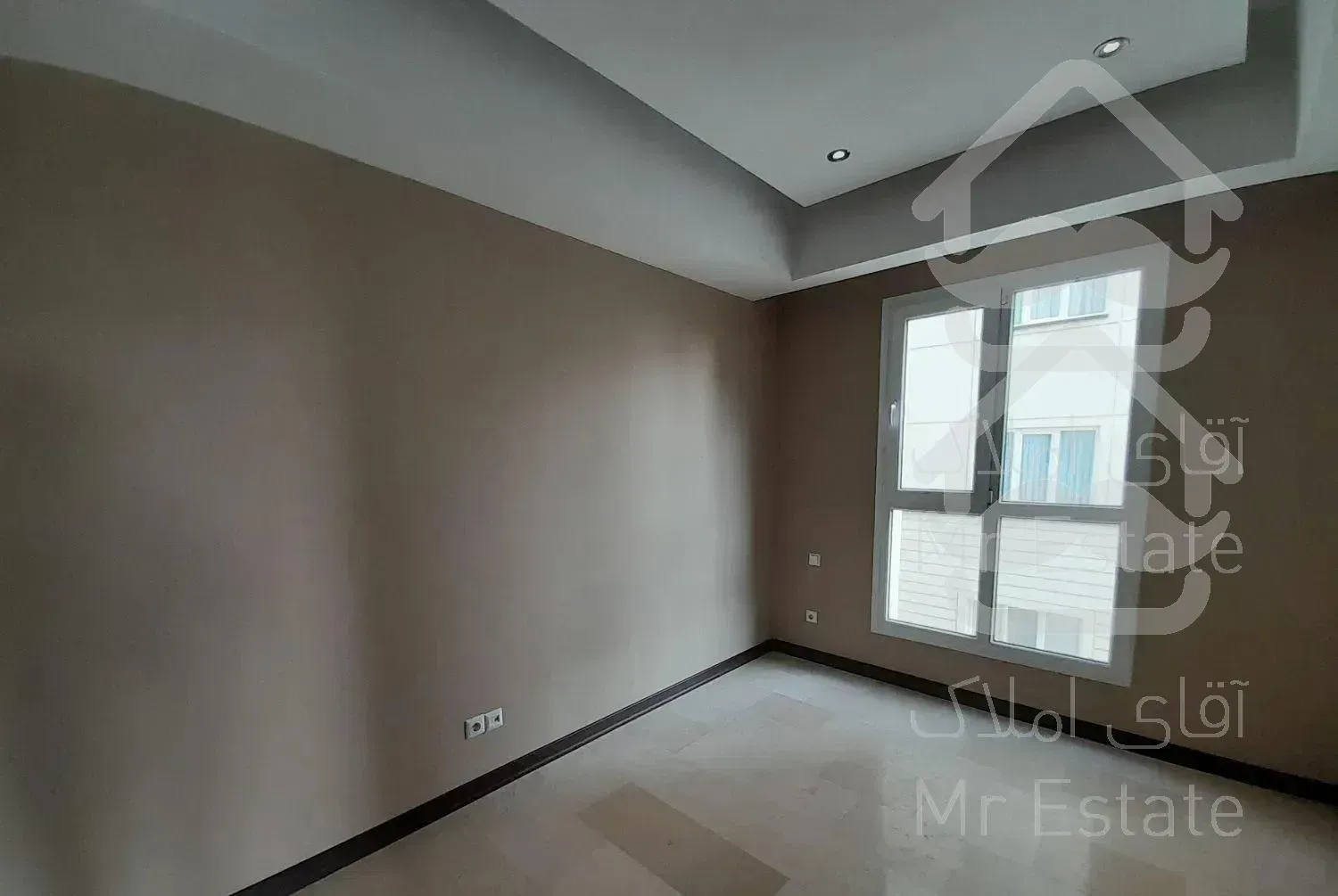 تاپ لوکیشن هروی/۱۶۰متر/فستیوال‌نور