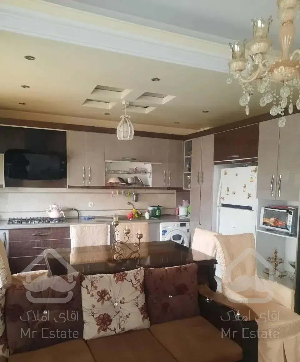 ۱۰۵ متر .سالن پرده خور . فول امکانات