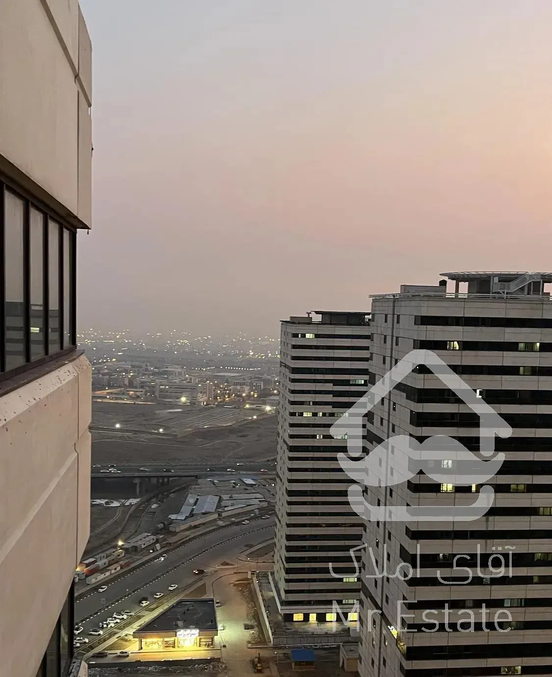 ۱۱۴متر آپارتمان پروژه خرازی B8